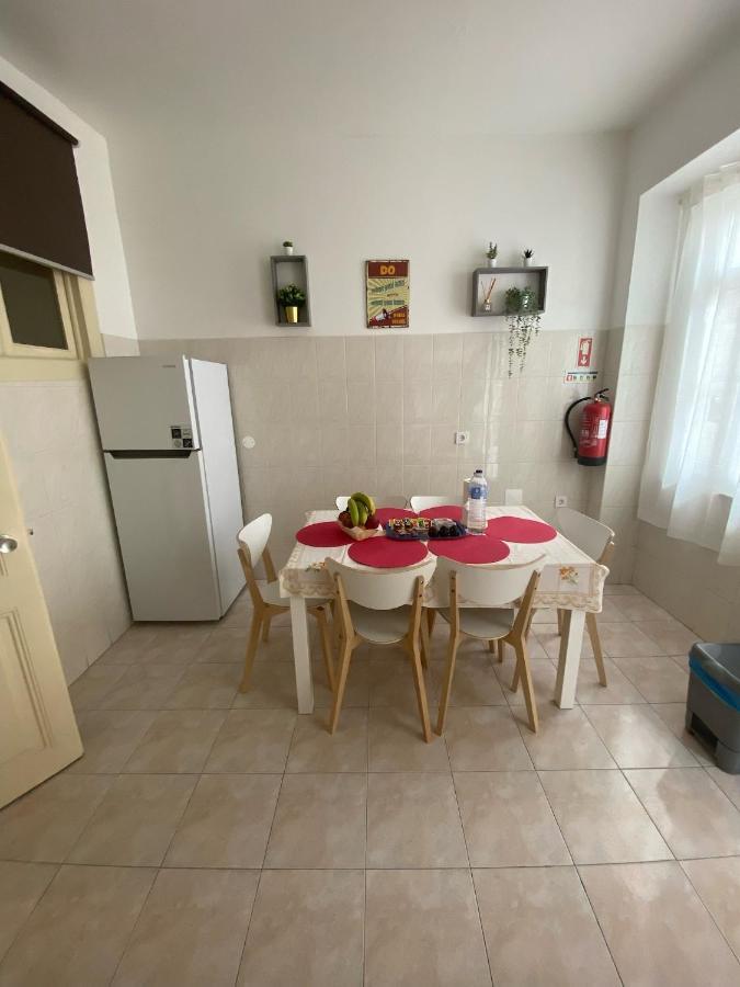 Pedro Surf Shelter Apartment Lisbon Luaran gambar