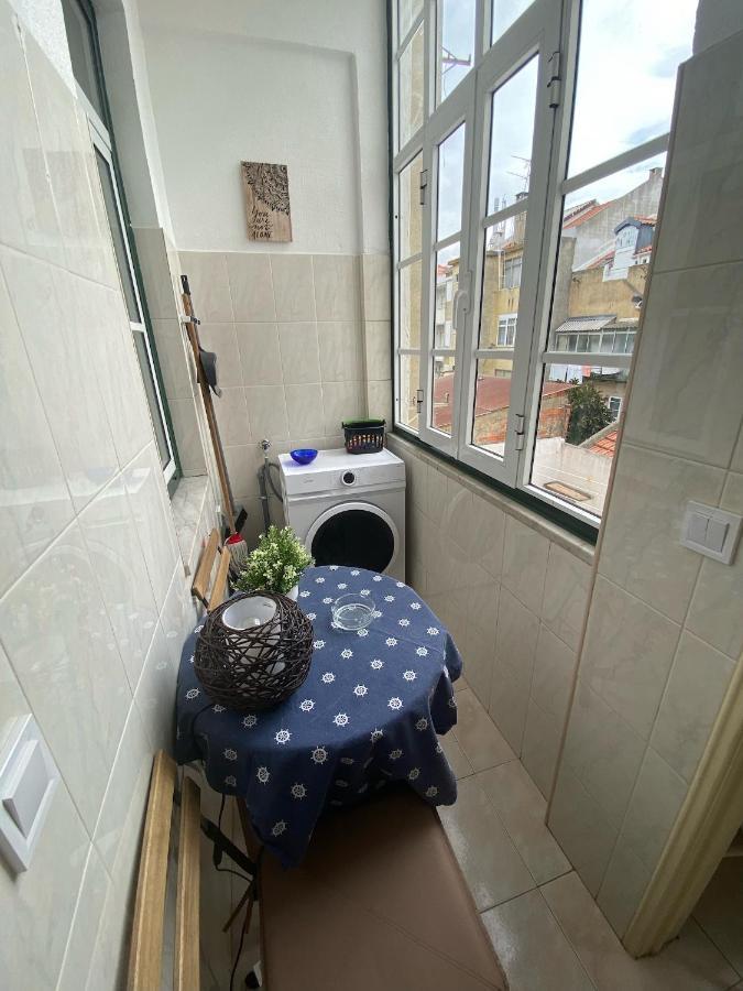 Pedro Surf Shelter Apartment Lisbon Luaran gambar